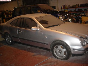 Mercedes clk 320 completo