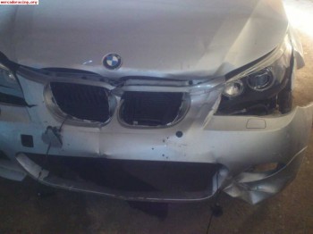 Se vende bmw 535d touring con pequeño golpe delantero