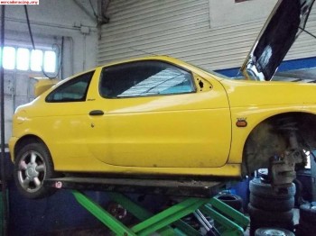 Se vende a piezas renault megane 2.0 16v wiliams 150cv