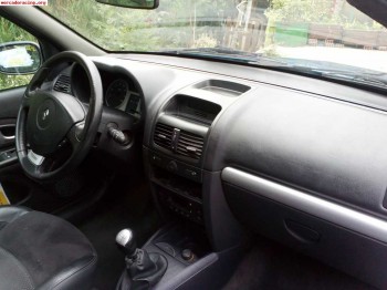 Se vende interior completo de clio sport 182 cv 2005