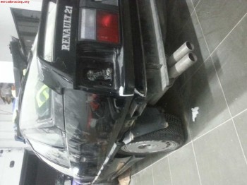 Renault 21 turbo siniestrado o incompleto