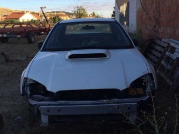 Carroceria pelada y sin golpe subaru impreza sti 04