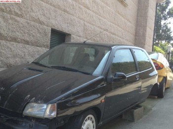 Vendo clio 16v con golpe y despiece megane coupe