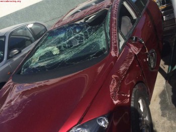 Se vende siniestro seat leon 1.6 gasolina