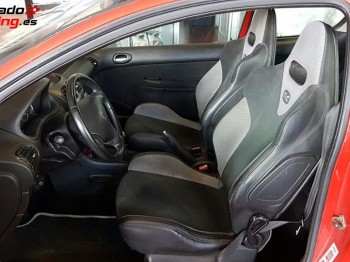 Se vende interior de peugeot 206 rc asientos y paneles 
