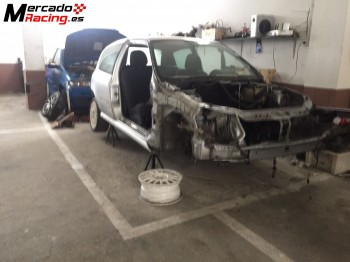 Vendo carrocería de clio sport ragnoti