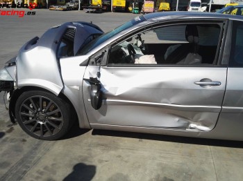 Se vende siniestro megane rs dci