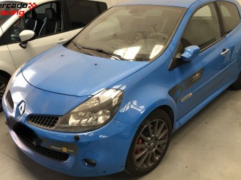 Renault clio sport f1 team r27 200 cv
