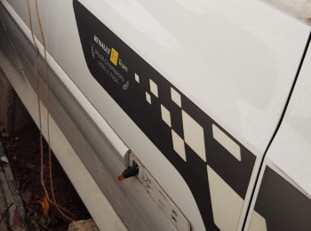 Siniestro renault clio con papeles