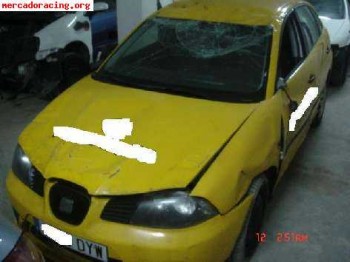 Seat ibiza 1.4 tdi coche con golpe
