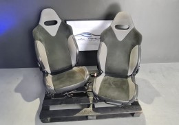 Asientos tipo semibaquets con airbag