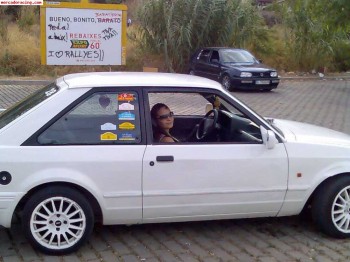 Vendo ford escort xr3 con golpe en la aleta trasera izquierd
