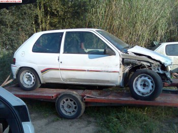 Vendo 106 rally 1.3 con pequeño golpe