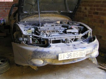 Vendo hyundai coupe 1600 fx 16 v, con el techo hundido, todo