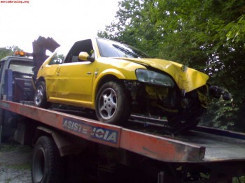Vendo siniestro de 106sport