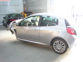 Vendo clio sport 200cv urge siniestro sin documentacion