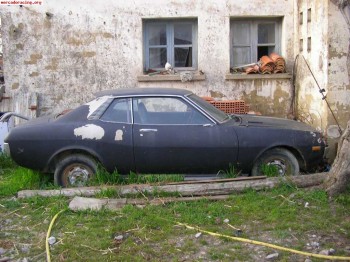 Se vende toyota celica del 1976,para reconstruir