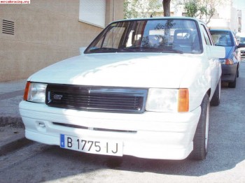 Vendo opel corsa 1.6 carburacion recien hecho.