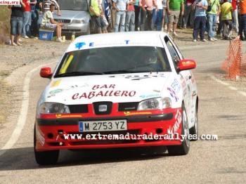 Se vende o se cambia seat ibiza cupra 1.8 turbo 20 valvulas 