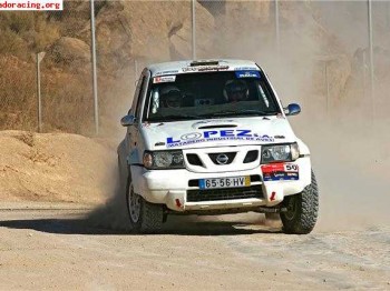 Nissan terrano 3.0 raid 