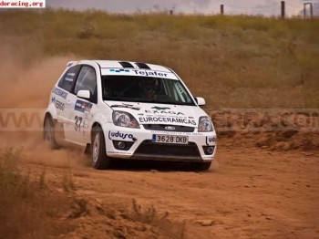 Se vende  ford fiesta st 150cv