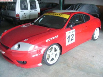 Hyundai coupe de la copa de circuitos