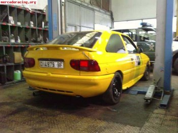 Se vende o cambia ford escort rs 2000 recien montado
