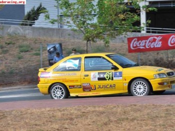 Se vende o cambia ford escort rs 2000