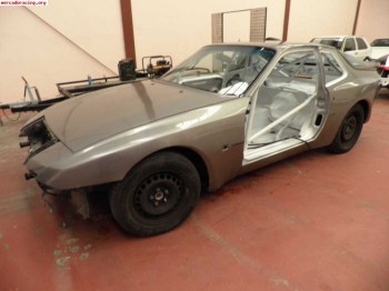 Porsche 944 turbo por terminar
