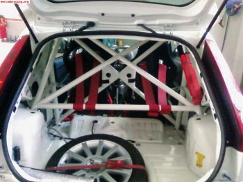 Se vende ford fiesta st de competicion gr n competivivo y ec