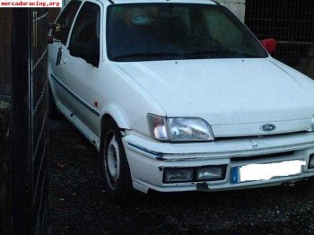 Ford fiesta xr2 650€