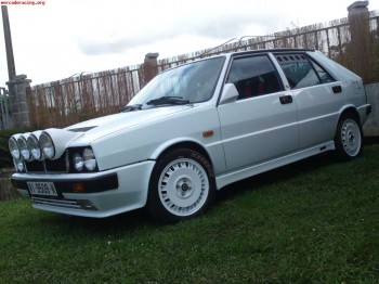 Se vende o se cambia lancia delta rallyes -a estrenar-