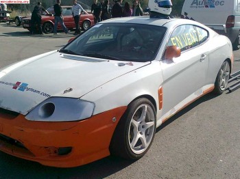 Autotec vende hyundai coupe de circuitos.