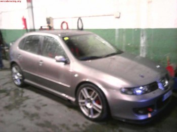 Se vende leon grn,exoficial seat sport