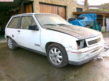 Se vende corsa a 1.6 gsi