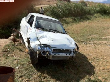 Siniestro escort cosworth tierra