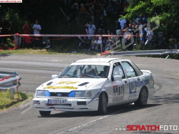 Se vende o se cambia ford sierra cosworth