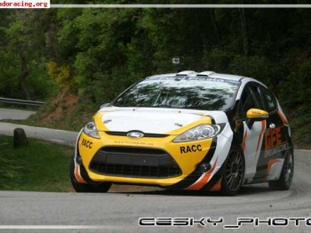 Ford fiesta r2