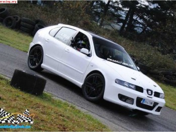 Se vende o se cambia seat leon ex-oficial seat sport.