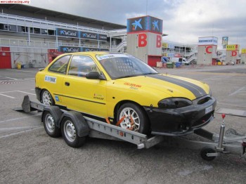 Venc hyundai accent més remolc