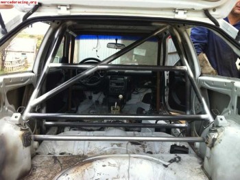 Se vende carroceria de astra 2.0 16v gsi con barras estamos 