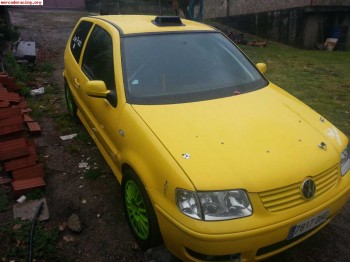 Se vende polo de carreras