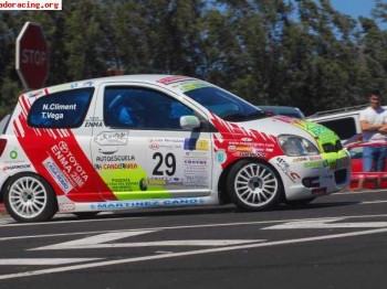 Se vende toyota yaris 1.5 t-sport copa toyota enma 2rm canar
