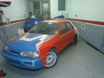 Carroceria documentada de sierra cosworth 2wd de rallyes
