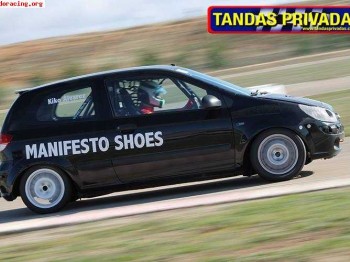 Vendo hyundai 1.6 cup gasolina 4500 euros en madrid