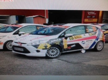 Se venden varias unidades de fiesta r2