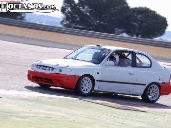 Hyundai accent copa fase 2, 1.6 140cv, muchas mejoras. ideal