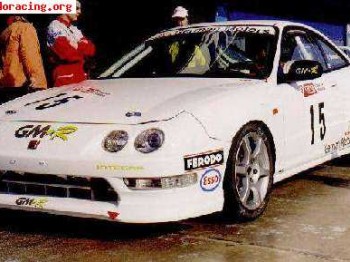 Honda integra busca piloto para ganar