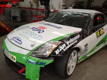 Nissan 350z rally con golpe