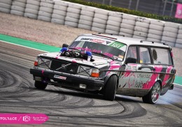 Volvo 245 v8 drift